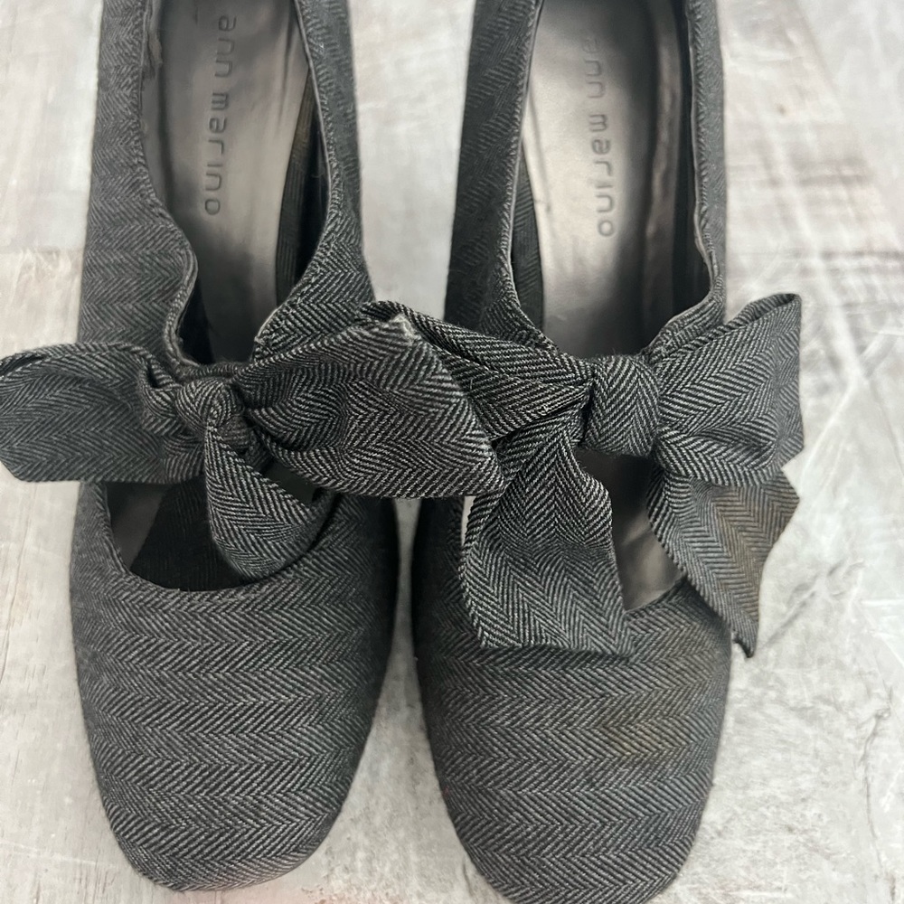 Vintage Ann Marino bow tie heels.